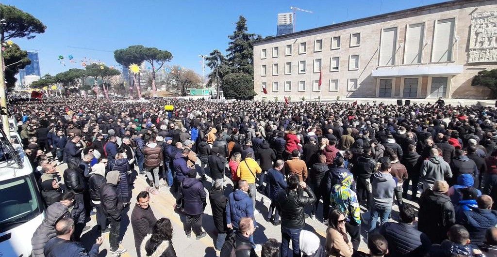 Cmimi rekord i karburanteve, Rikthehen protestat